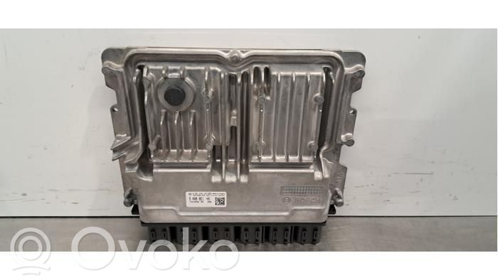 BMW 1 F40 Engine control unit/module 
