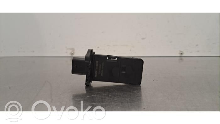 BMW 2 F46 Przepływomierz masowy powietrza MAF 