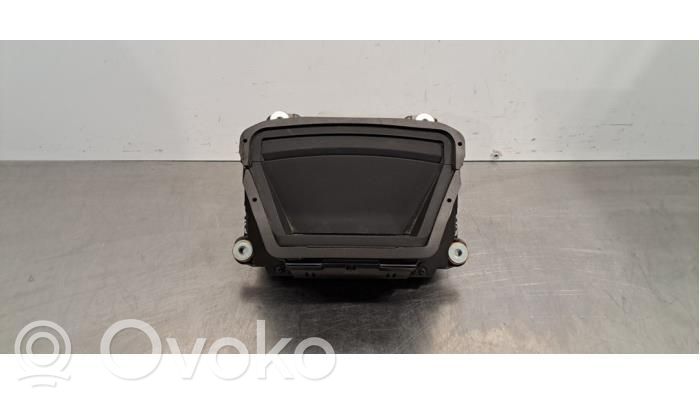 BMW 2 F46 Unitate afișare 