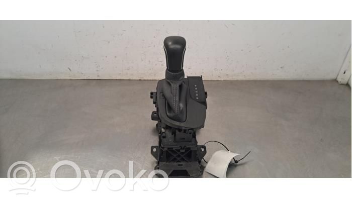 Toyota Yaris Cross Selector caja de cambios 