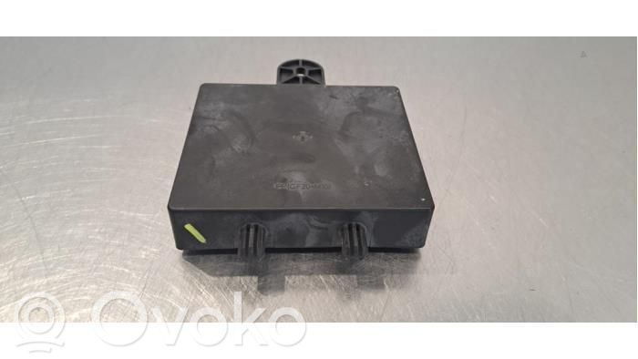 Renault Captur Antenna control unit 