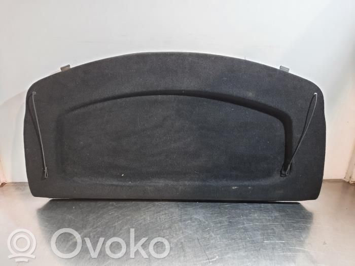 Opel Crossland X Hattuhylly 