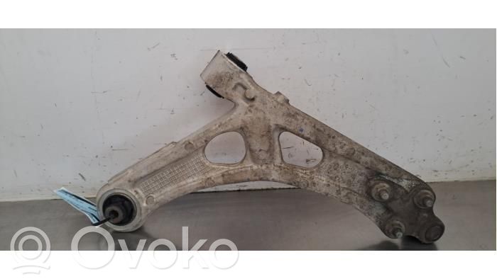 Toyota ProAce City Braccio di controllo sospensione anteriore 