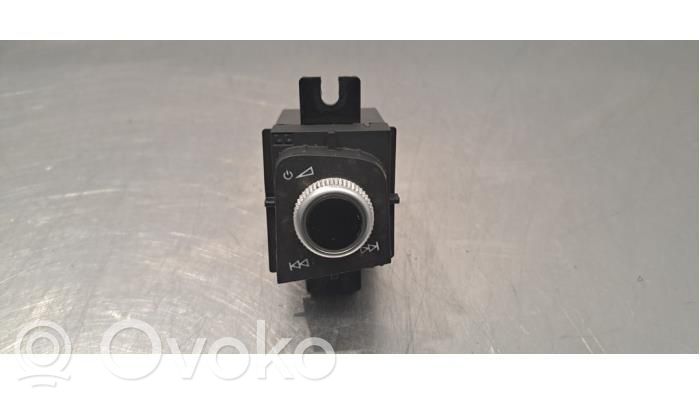 Multimedijos kontroleris   8W1919616D