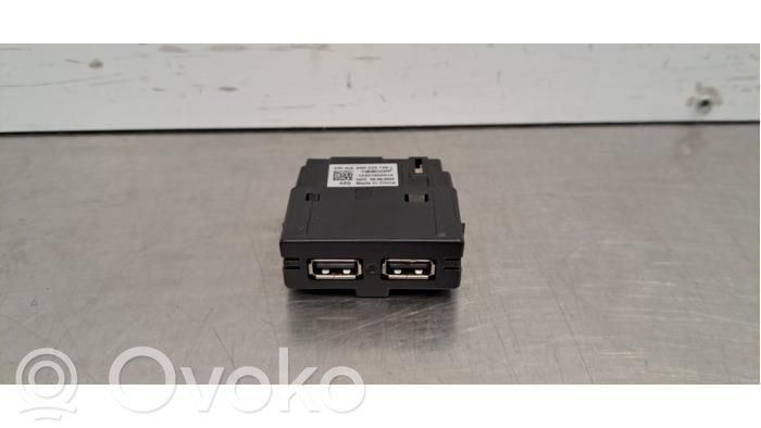 USB-Anschluss   5Q0035726L