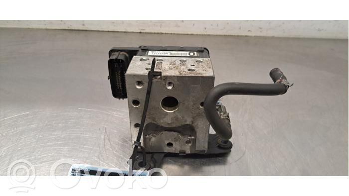 Lexus RX 450H ABS bloks 