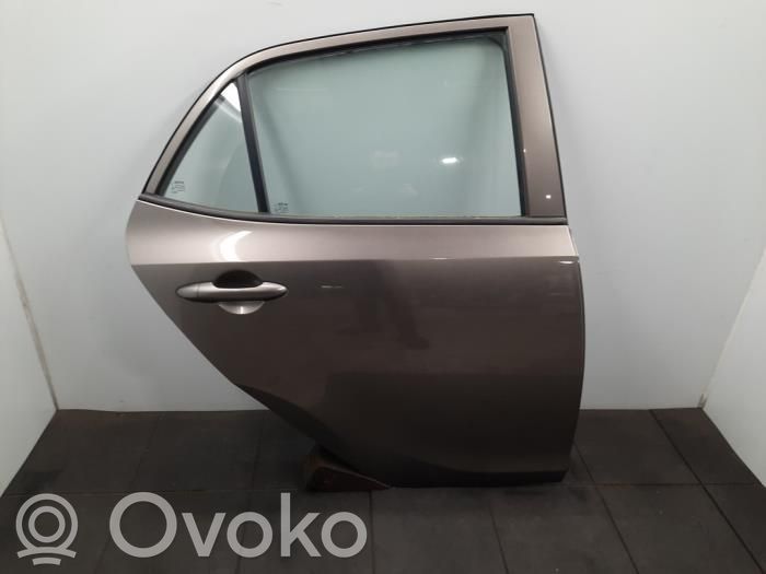 Galinės durys   77004G6000