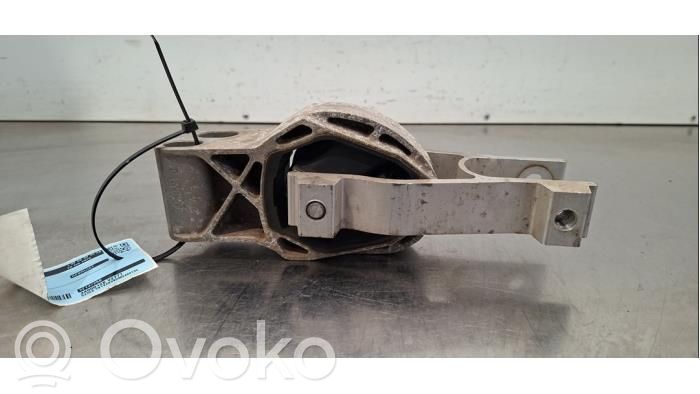Volvo XC40 Gearbox mounting bracket 