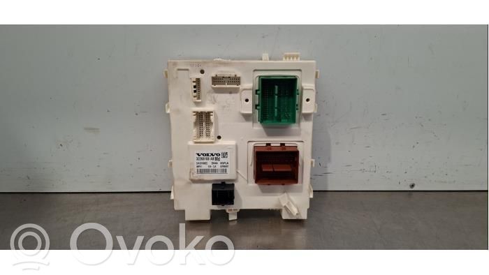 Volvo XC40 Fuse box set 