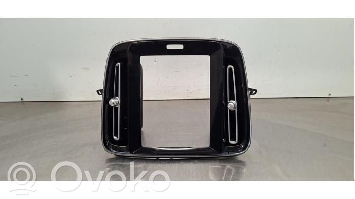 Volvo XC40 Grilă ventilație centrală 