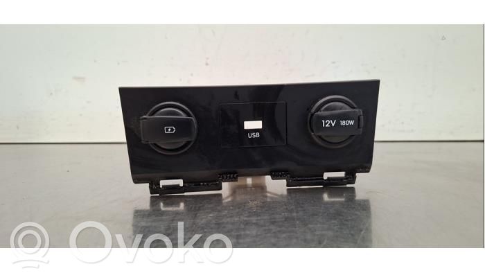 Hyundai Kona I Enchufe conector USB 