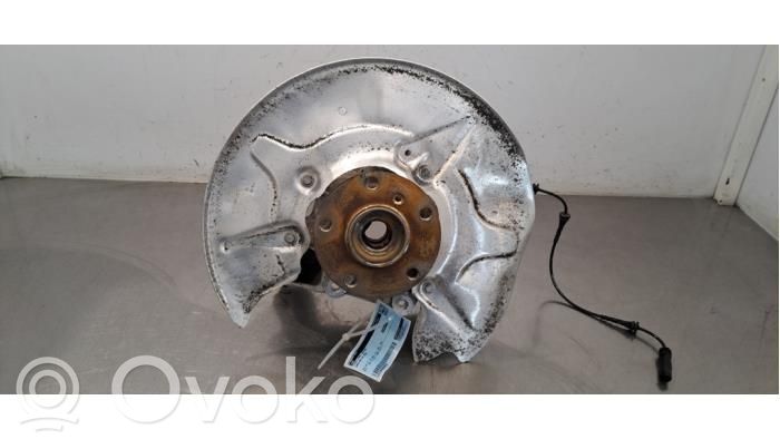 BMW XM Aizmugurē riteņa rumbas vārpstas šarnīrs (stupica, capfa) 