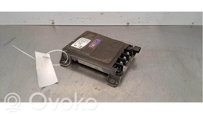 BMW XM Voltage converter inverter 