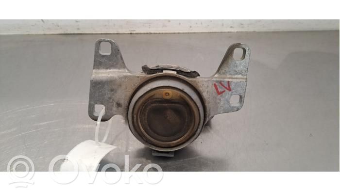 Volvo V40 Engine mount bracket 