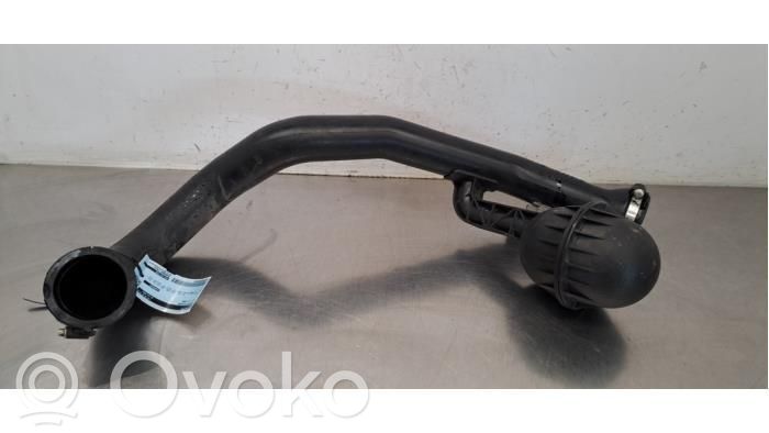 Audi A7 S7 4K8 Wąż / Rura intercoolera 