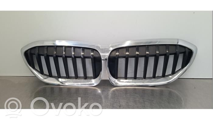 BMW 3 G20 G21 Griglia superiore del radiatore paraurti anteriore 