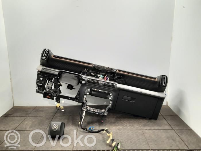 Airbag set with panel