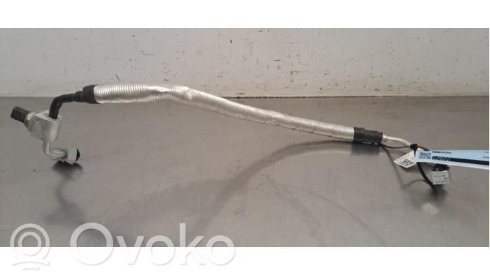 Ilmastointilaitteen putki (A/C)   1EA816521J