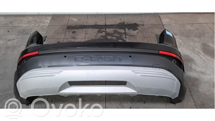 Audi Q4 e-tron Bamperis 