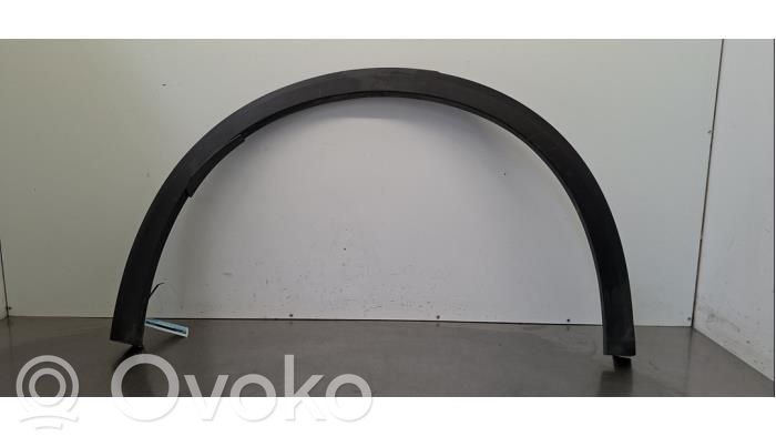 Lynk & co 01 Moldura de la aleta trasera 