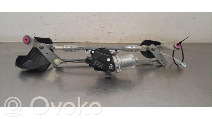 Toyota Yaris XP210 Motor y varillaje del limpiaparabrisas delantero 