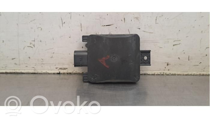 Volkswagen Golf VIII Sensor de radar Distronic 