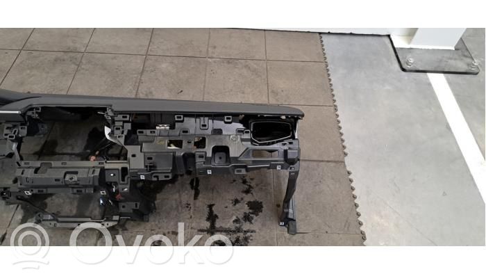 Toyota Corolla E210 E21 Turvatyynysarja paneelilla 