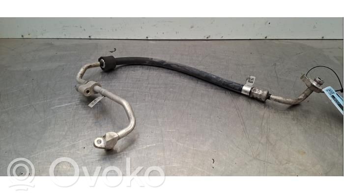 Ilmastointilaitteen putki (A/C)   K8D219N601AC,LR128634