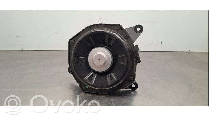 Mercedes-Benz CLA C118 X118 Altavoz subwoofer