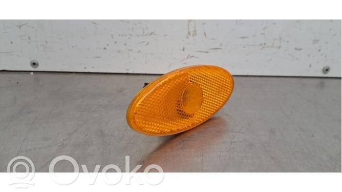 Front indicator light   261B00001R