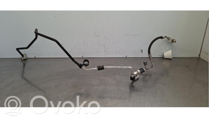Audi Q3 8U Ilmastointilaitteen putki (A/C) 