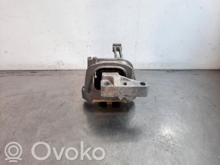 Skoda Scala Engine mount bracket 
