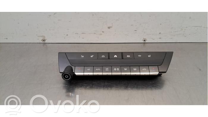 Opel Astra L Panel klimatyzacji 