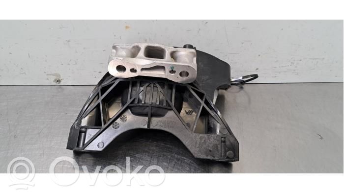 Engine mount bracket   9820499380,9620499880