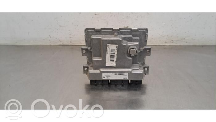 Renault Master III Engine control unit/module 
