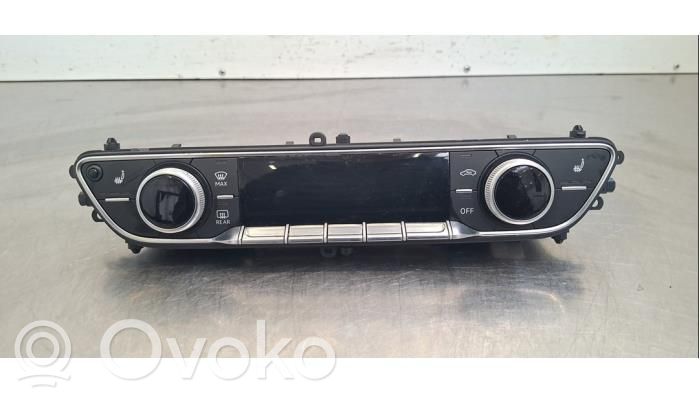 Audi A5 Climate control unit 