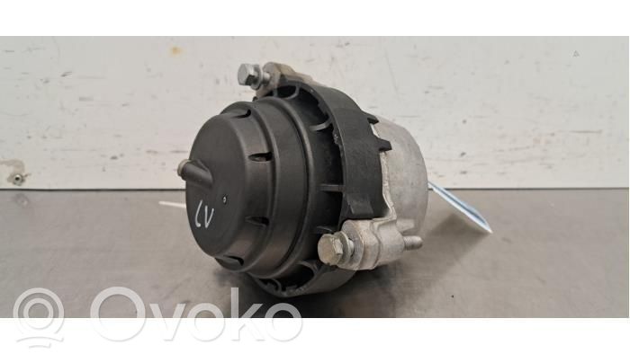BMW 5 G30 G31 G38 Engine mount bracket 