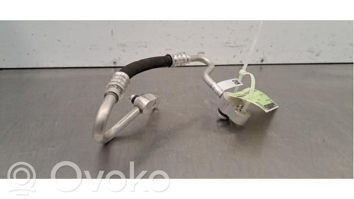 Ilmastointilaitteen putki (A/C)   85E816720A