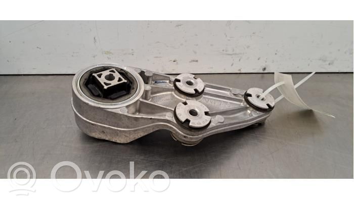 Engine mount bracket   95C199161A,PAC199161