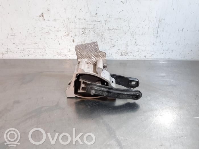 Land Rover Evoque I Engine mount bracket 