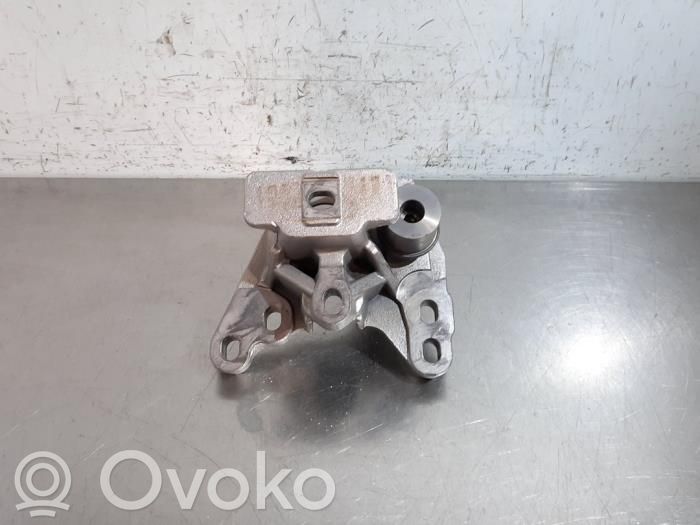 Land Rover Evoque I Engine mount bracket 