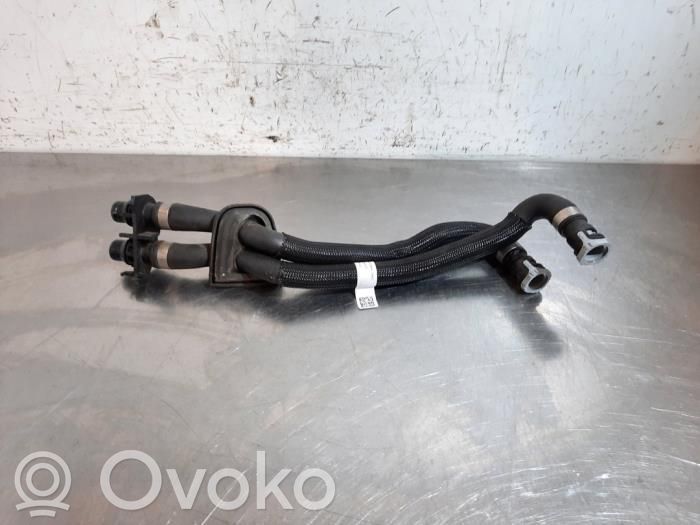 Land Rover Evoque I Engine coolant pipe/hose 