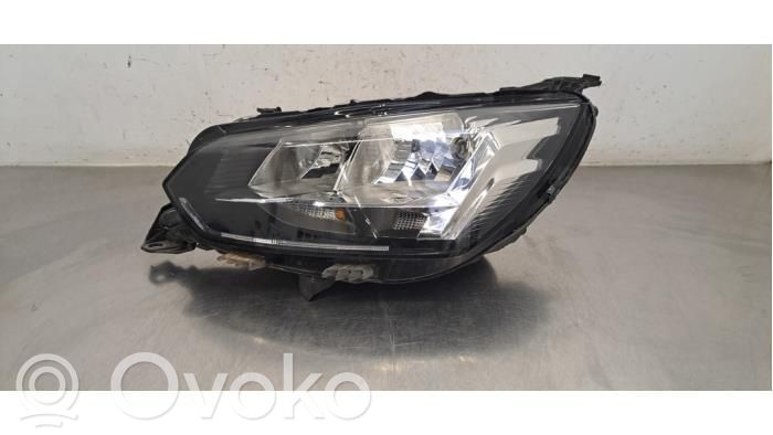 Peugeot 208 II Scheinwerfer