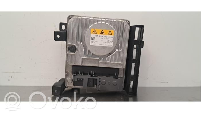 Volkswagen Golf VIII Piesă generator/alternator 