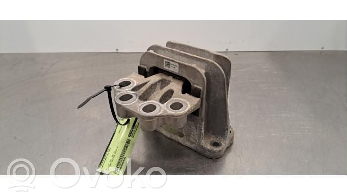 Engine mount bracket   GK216F012CC,2009954