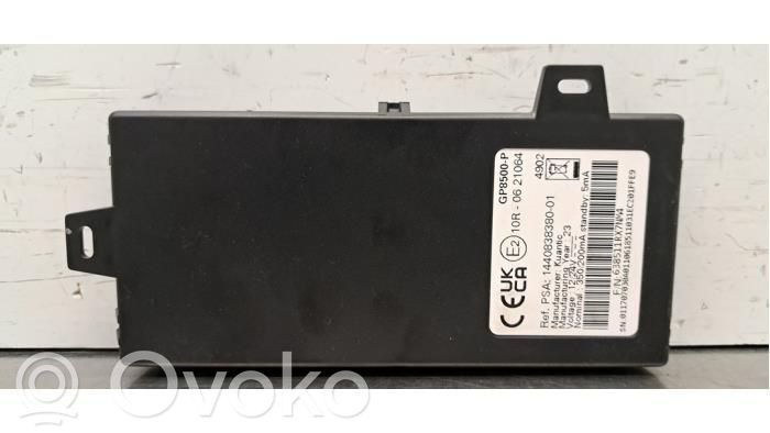 GPS-pystyantenni   1440838380