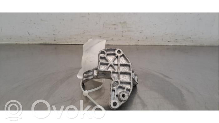 Muu moottoritilan osa   31493255