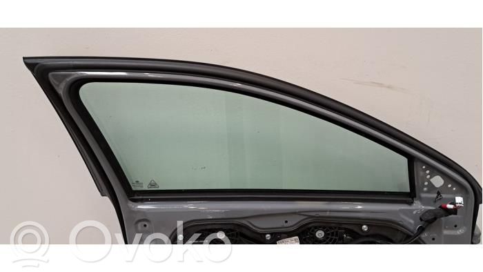 Puerta delantera   76003G4000