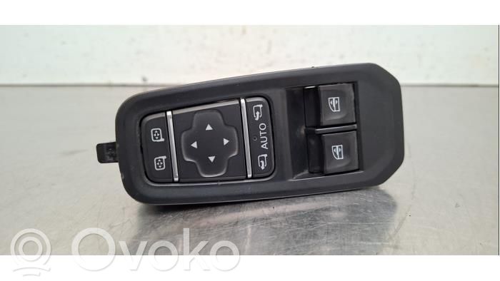Renault Trafic III (X82) Przyciski szyb 
