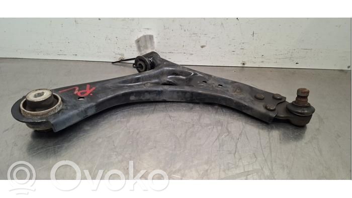 Ford Focus Braccio di controllo sospensione anteriore